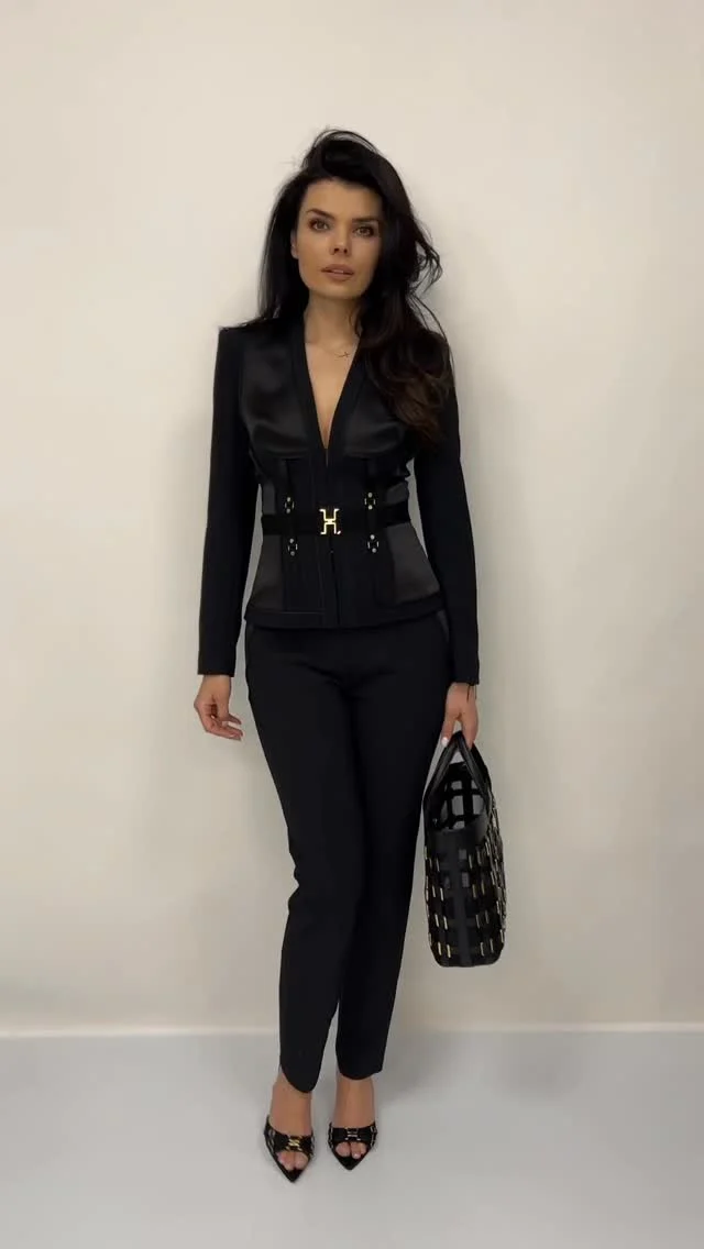Topowe stylizacje od marki Elisabetta Franchi