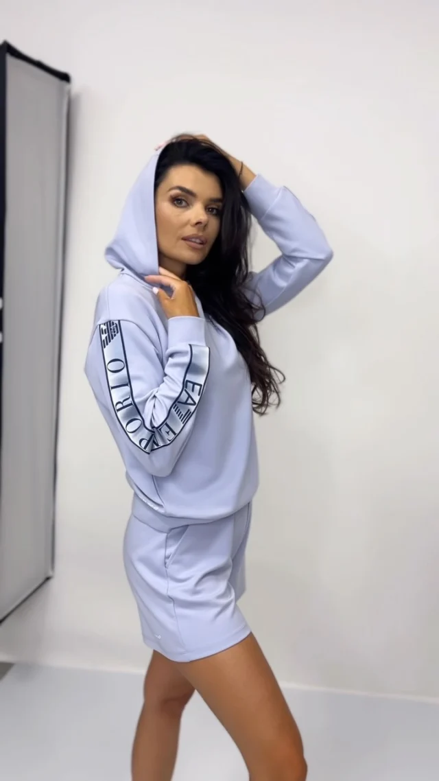 Świetne zestawy sportowe na co dzień jak i na różne aktywności! Super wygodne i modne , sprawdzą się idealnie na siłownię, fitness czy też pilates 🏃‍♀️✨
W naszym sklepie dostępne w kolorze beżowym 🫶🏽 i baby blue 🩵